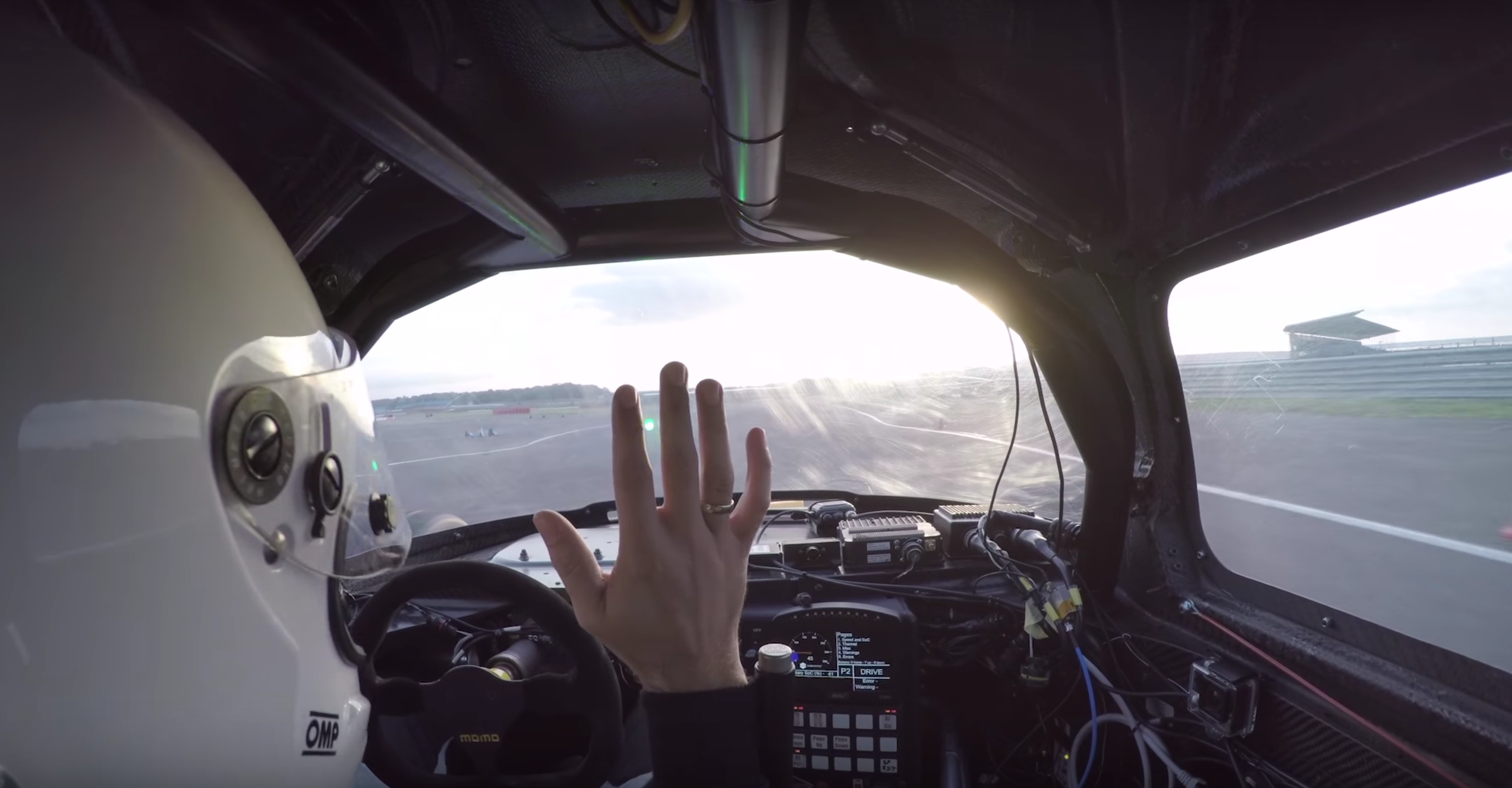 Video: Riding in a Self-Driving Racing Car looks absolutely Mental.