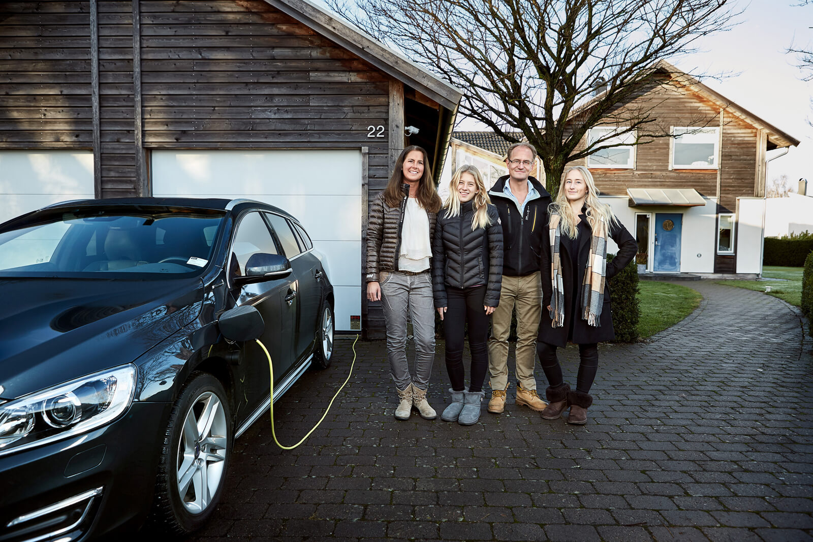 Volvo self driving car being tested on real family