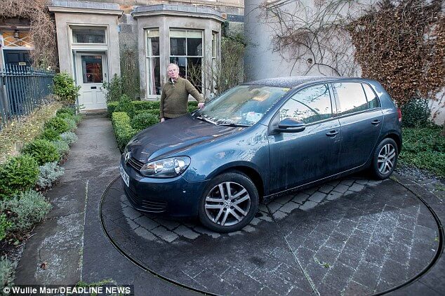 Developers ordered to install car turntables in residential home driveways