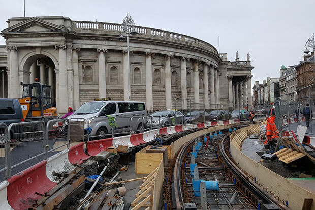 Luas Cross City: Private cars can no longer turn onto Eden Quay from O'Connell Street from today