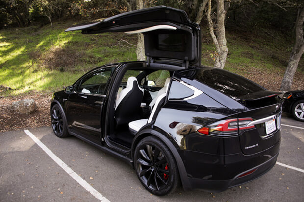 Swiss police to get Tesla Model X police cars for active duty