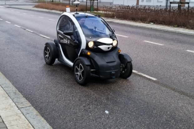 Driverless cars to be tested on Scotland's roads later this year