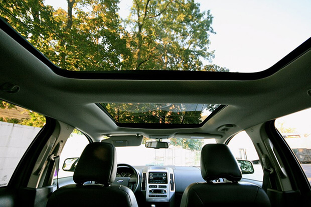 Moonroof vs. Sunroof: What Are the Differences?