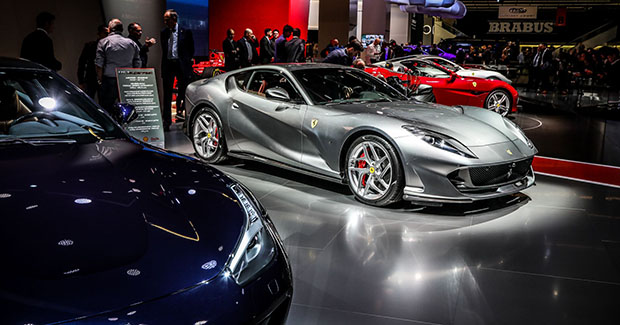 How much profit does Ferrari make on each sports car?