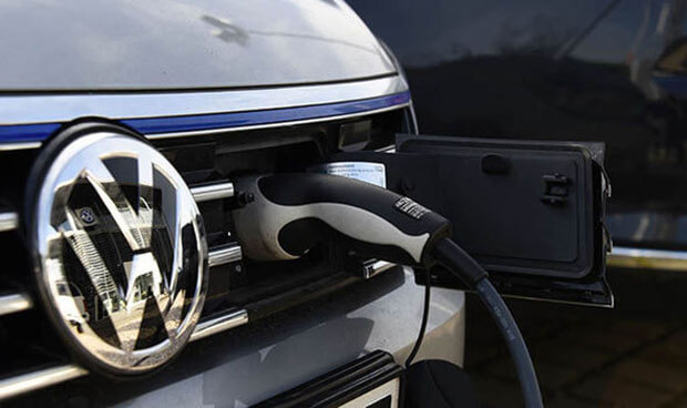 Volkswagen to build 10 million e-cars in first wave