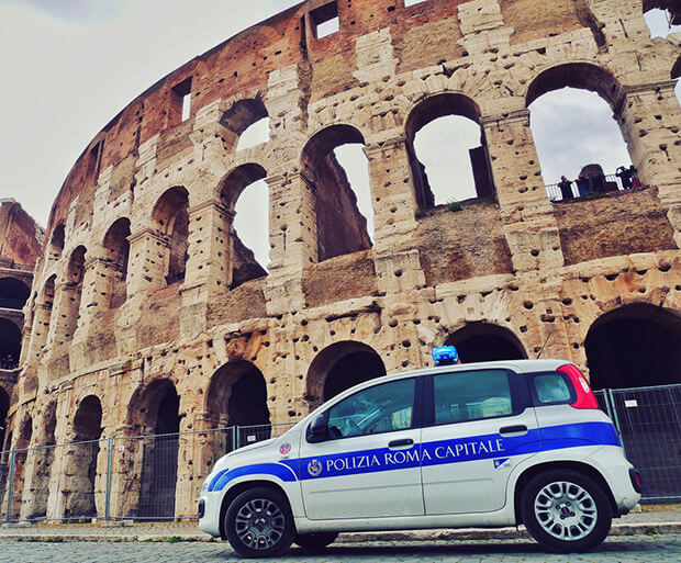 Crazy Roman Police Escort for the Irish Rugby Team