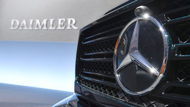 Daimler to recall 60,000 Mercedes