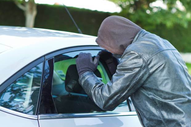 Christmas shoppers warned not to leave valuables in their cars 