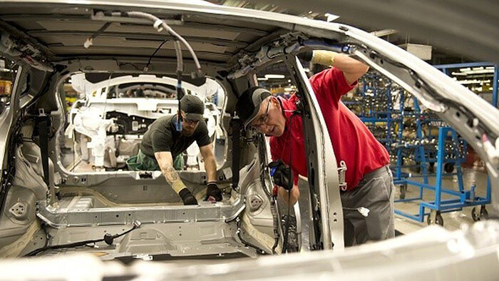 UK car production plummeted to its lowest level since 1984