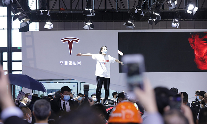 Tesla apologises after coming under fire from Chinese state media