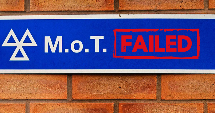  2.9m vehicles that passed the UK MOT test last year should have FAILED