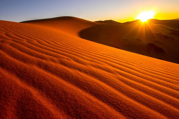 Saharan sands dusting cars over Ireland
